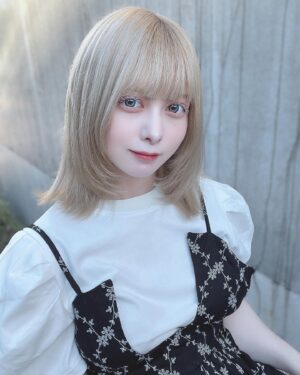 Mei Hashima Instagram - 一緒にお散歩する？‪✻*˸ꕤ*˸*⋆。

 #私服 #ワンピース  #韓国  #韓国ファッション  #ファッション #ヘアスタイル #ハイトーン #セミロング #ホワイト #ホワイトカラー #ヒニヒニ  #heenieheenie  #idol #自撮り