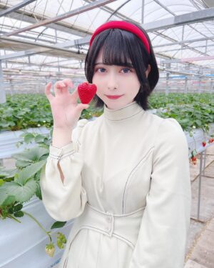 Mei Hashima Instagram - めっちゃ食った🍓