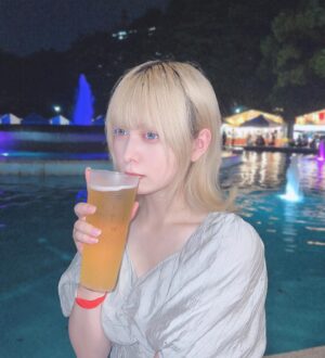 Mei Hashima Instagram - 夏!!ビール!!らぶ!!🍻🍺

 #オクトーバーフェスト  #オクフェス20周年 #ドイツビール #ビール #酒 #夏 #金髪