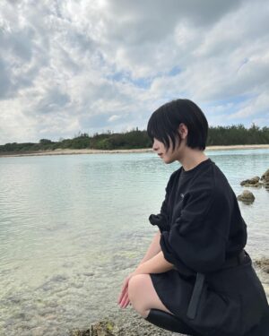 Mei Hashima Instagram - 寒いの苦手

また宮古島とか沖縄行きたい…🌺🌴

 #沖縄 #宮古島 #旅行 #ショートカット #黒髪