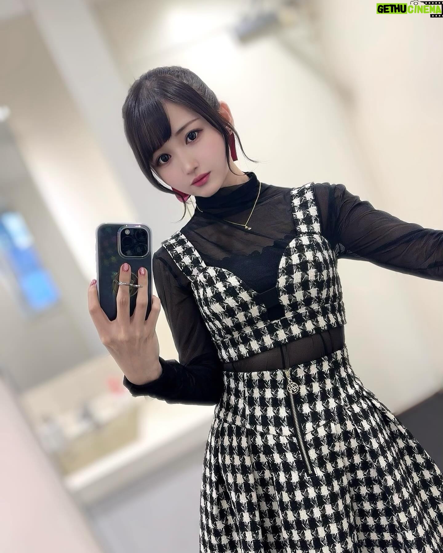 Mei Okada - 3.7K Likes - 🐧