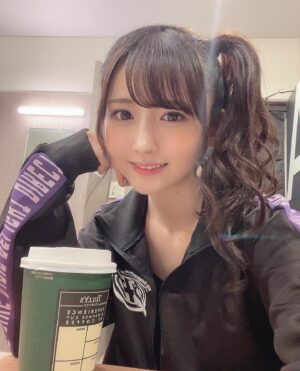 Mei Okada Instagram - .
.
楽屋オフショット ☽︎ 

(寒い日だったのでココアラテのんでます)
(最近 自撮り多めなので他撮りもふやしますね …( *ˊᵕˋ)全身とかも…*ﾟ)