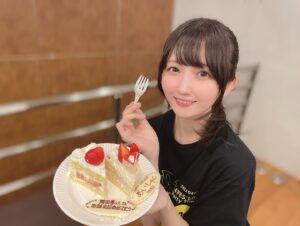 Mei Okada Instagram - .

幸せなお誕生日でした… 💐🎂

沢山のメッセージや投稿
ありがとうございます🌸

笑顔をくれるみんなに
わたしからも笑顔をお返しできるよう新しい1年もがんばりたいと思います…🫧

これからも
よろしくお願いします𓂃٭