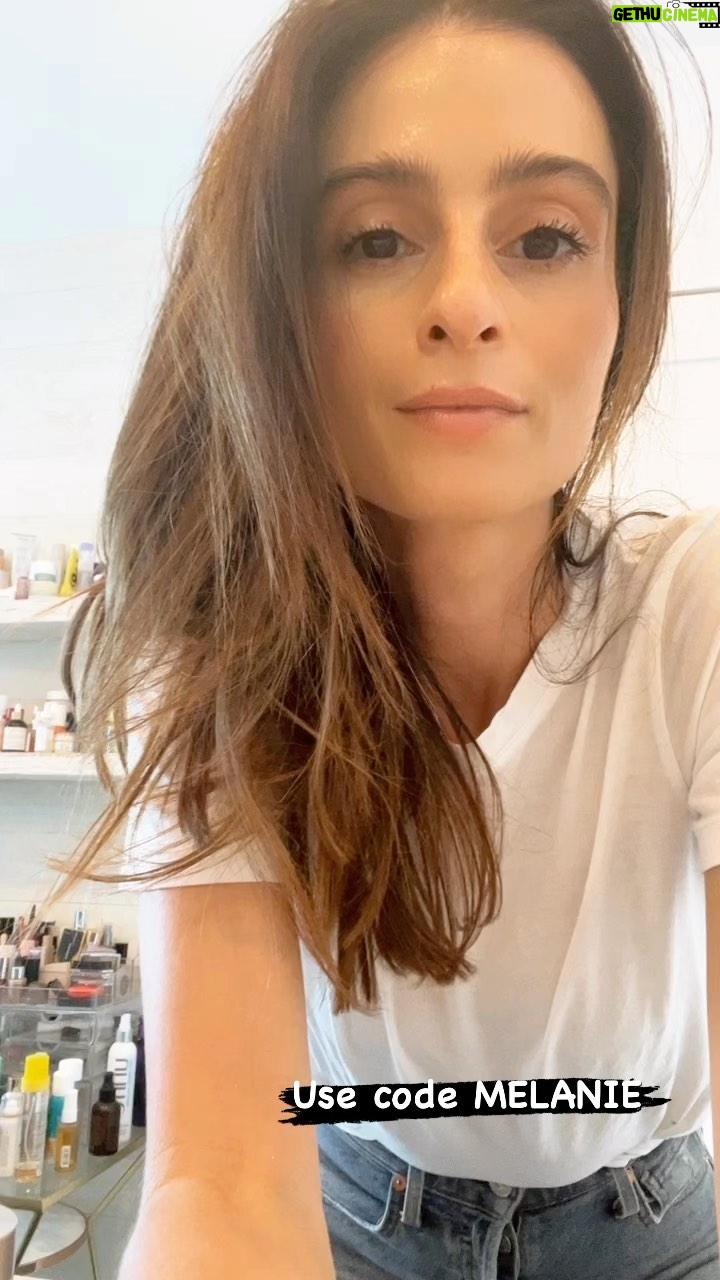 Melanie Papalia - 379 Likes - Sharing with you my latest skincare OBSESSION. I’ve been using these products for months now and see a major difference in my skin. Anti Agjng anti Acne= Me happy!😂 Use code MELANIE FOR 15% off. https://glnk.io/rqop/melanie. #CLEARSTEMskincare