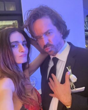 Melanie Papalia Instagram - 💃🏻🕺🏽🥂🥳