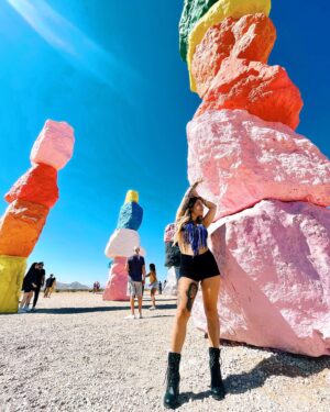 Melanie Posner Instagram - Alexa, cue Rock Your Body. 😌🌈🪨
