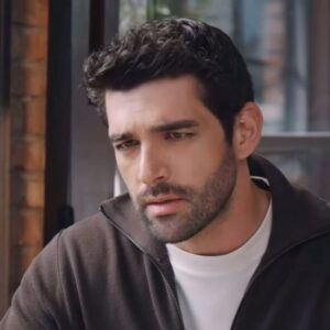 Melih Özkaya Instagram - 61.Bölümden. 
Gerçekle yüzleşmek 😢🎬