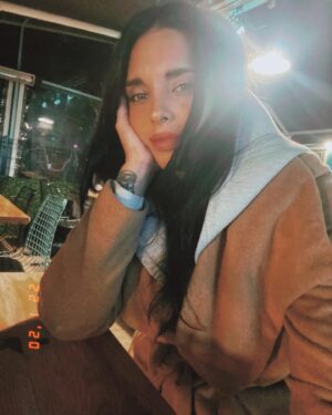 Melike Emiroğlu Instagram - ☕️nite ✨
