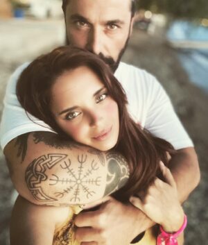 Melike Emiroğlu Instagram - ❤️ @onr_yk #familygoals