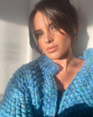 Melike Emiroğlu Instagram - 💙💋✨