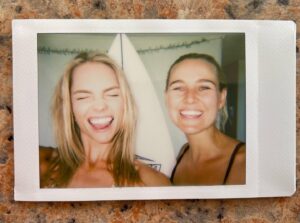 Melina Vidler Instagram - Disclaimer: we don’t surf… 

but we do jigsaw