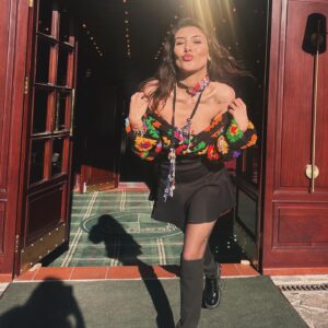 Melisa Seda Instagram - Herkese şimdiden iyi bayramlar 🌺 Kocaman kocaman öpüyorum 💋 
#iyibayramlar #şeker #ramazanbayramınızkutluolsun🍬🍭 #bahçeşehir #reels #keşfet #instagram #melisaseda