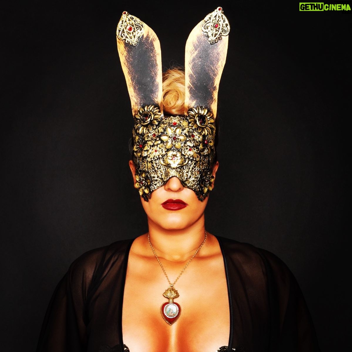 Melissa Anderson - 454 Likes - Happy Easter Sunday