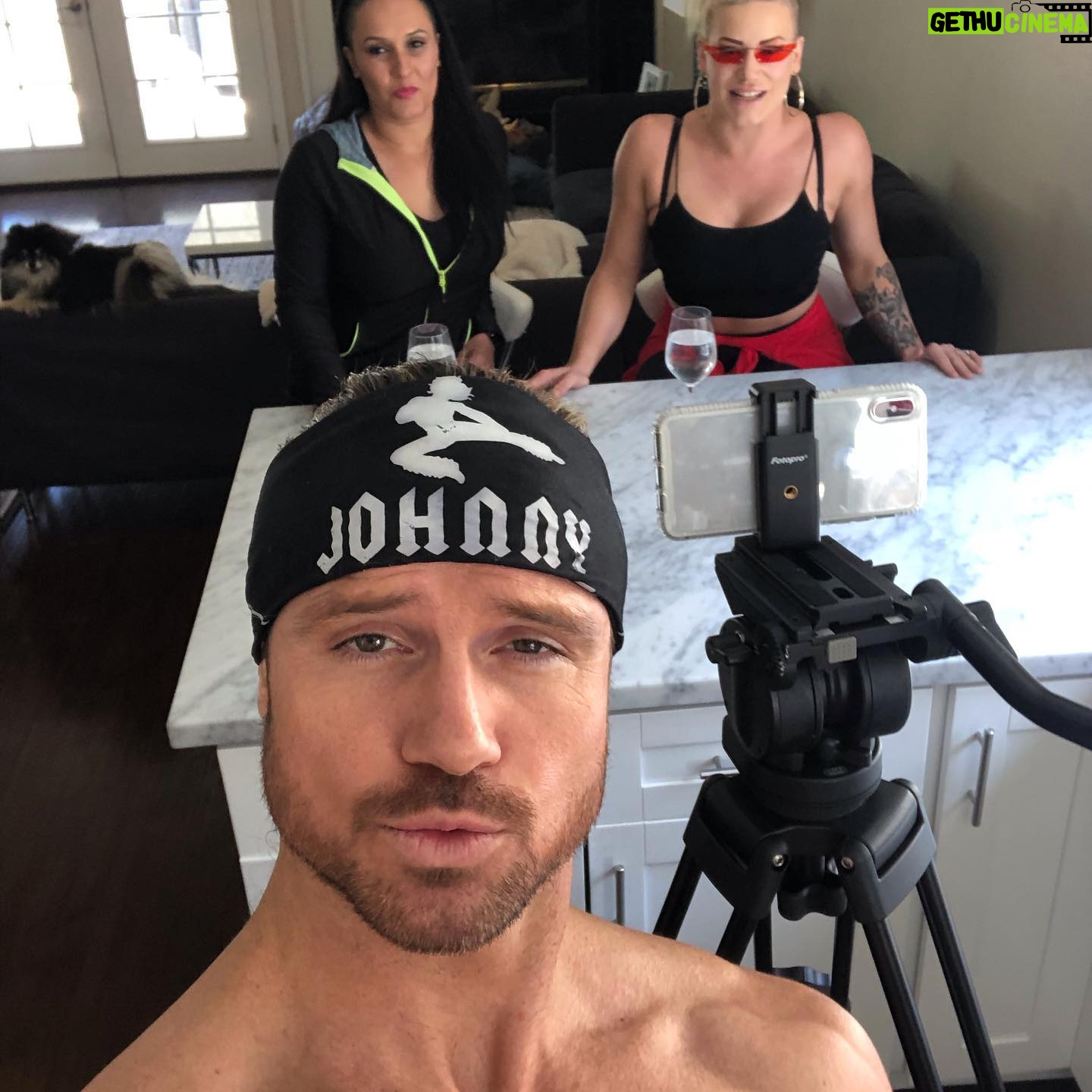 Melissa Anderson - 795 Likes - Just spent the morning chatting with my bestie @thetayavalkyrie Head over to her Patreon to check it out! https://www.patreon.com/TayaValkyrie