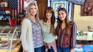 Melissa Moore Instagram - Loved filming this feel good film last week! If you love “Hallmark” you will love this one.  Look for it this Christmas! working title -Country Music Christmas.  What a great crew and cast.  Thank you @heymantalentagency love  my agents! 

@whosalexanyway @jonstoddardofficial @madelyn__shea @cpj.camera @liamshadwick @trace937 @kirbyschwarber @munydingo @rupertspraul @davehickey24_7 @wildwesleyjames @tshirkinator