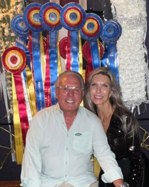 Melissa Moore Instagram - Still relishing in the 2023 World Championship Horse  Show. So many great moments! #blessed #grateful I’m very blessed to have such great people around me #❤️ @emmamcaruso @cathyconiglio @joeobrienjr @helena.moreno.56 @shawnstachowski @pantoja659 @jillian.7 @kystatefair #teamfreedmans @freedmanharness