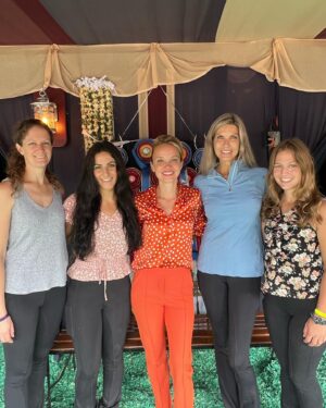 Melissa Moore Instagram - Still relishing in the 2023 World Championship Horse  Show. So many great moments! #blessed #grateful I’m very blessed to have such great people around me #❤️ @emmamcaruso @cathyconiglio @joeobrienjr @helena.moreno.56 @shawnstachowski @pantoja659 @jillian.7 @kystatefair #teamfreedmans @freedmanharness