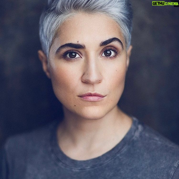 Melissa Navia - 9.9K Likes - Silver Dystopian Fox
ā¢
ā¢
ā¢
ā¢
Photographer: @davidnoles
Hair & Makeup: @annamalskaya
Color: @valsoloniewitz // @marierobinsonsalon