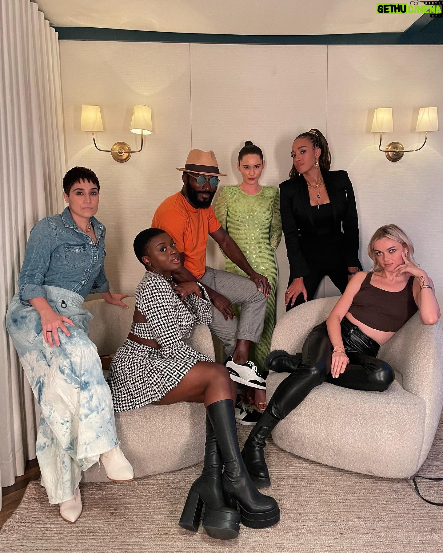Melissa Navia - 4.9K Likes - Feliz Día de los Reyes Magos! My humble gift to you is this Star Trek Day flashback of sexy crew goals. Season 2, where are you?
#StarTrek #StarTrekDay
#StrangeNewWorlds