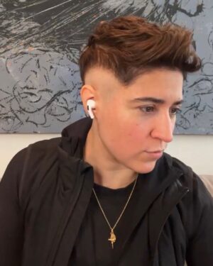 Melissa Navia Instagram - live chat and chill