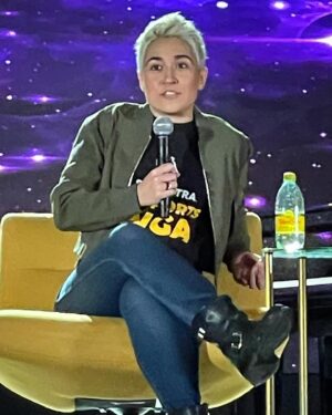 Melissa Navia Instagram - On stage in Vegas. Talking banjos & stargazing & writers. #WGAstrike #SAGAFTRAstrong