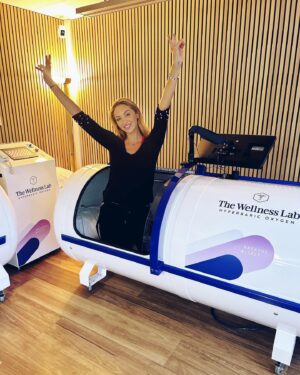 Mellissa Laycy Instagram - Thank you @mellissalaycy for joining us at The Wellness Lab 💛💙

Discover these incredible benefits of Hyperbaric Oxygen therapy for yourself as shown in research …

-Increased collagen ✨
-Improved energy 😁
-Boosted immune system 🌿
-Improved memory, focus and mental clarity 🧠
-Reduced inflammation 🧬
-Accelerated healing 💪🏻

Book now using the link in our bio or DM for more info 💛💙

.

.

.

#HyperbaricOxygen #OxygenTherapy #HealingBenefits #HealthAndWellness #NaturalHealing #health #wellness #SportsInjury #RecoveryProcess #BoostImmunity #ReduceInflammation #TissueRepair #IncreaseOxygenation #CellularRegeneration #TherapeuticBenefits #FitnessRecovery #EnhancedHealing #HolisticHealth #wellbeing #fitness #fitnessmotivation