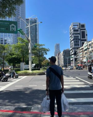 Melody Cheng Instagram - I’ve never traveled abroad with a partner until last year. So I was a tad biiiiit nervous 😬 before our big Asia trip. I mean, aren’t trips one of the biggest “test” in a relationship?? 

Well, as you can see this is a Ray dedication post, we made it out alive lol & it was one of my favorite trips ever! I share all the details in the latest @asianbossgirl ep (on @spotify & @youtube )

Some reflective thoughts 💭:
❣️seeing a new place (esp the food courts & convenience stores) through his eyes was magical 
❣️enjoyed the downtime as much as the hustle/bustle & monopoly deal became our game 
❣️ray likes live karaoke & requested it lol 
❣️his openness to trying everything is hot 
❣️meeting my family (& hugging my grandpa) was a highlight
❣️solo time on trips are game changer 
❣️ the bond after a successful trip does bring you both closer