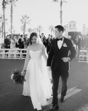 Melody Cheng Instagram - What an honor it was to officiate the marriage between Annie & Eric 💕

I met both of them, through TASA (Taiwanese American Student Association) when they were just freshmen in college at UCSD. Eric joined because he wanted to be involved with the Taiwanese American community. Annie joined because she saw Eric & thought he was cute 😬jk. They eventually got together at our annual snow trip & have been together ever since then. To see them transform from curious college students to grown adults, navigating milestones, like marriage is incredible. 

Annie & Eric, ty for letting me be a part of your love story 🥲
📸: @tinphotography
