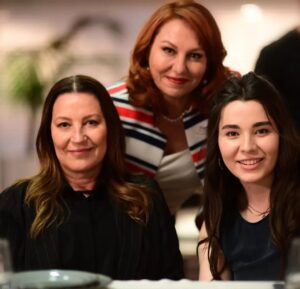 Meltem Baytok Instagram - Bu akşam görüşmek üzere 💖@aldatmakdizi @timsandb @atvturkiye #aldatmakdizi #vahideperçin