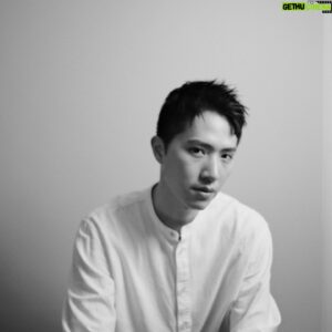 Meng-Lin Yang Instagram - 遇到攝影師 得到了好照片

@yen423j