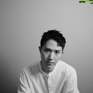 Meng-Lin Yang Instagram - 遇到攝影師 得到了好照片

@yen423j
