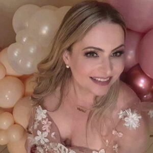 Mercedes Molto Instagram - Inicio mi mes !!! El mejor !!! FEBRERO !!! Te recibo con los brazos abiertos !!!