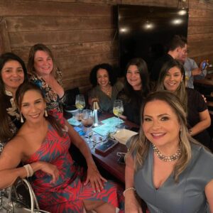 Mercedes Molto Instagram - Parte 1 ...Gracias ... Gracias ...Gracias por esta noche inolvidable... me siento bendecida de tener tantos corazones ♥️ a mi alrededor y sentirme tan amada ... algo bueno seguro estaré haciendo... un te quiero 💖  a cada uno de ustedes q hicieron una celebración maravillosa  de mi día especial !!!Los quiero con todo mi corazón ❤️
