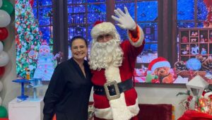 Mercedes Molto Instagram - El día de ayer celebramos la fiesta se navidad de nuestros hijos ... unas horas en verdad especatacular, amor ,juegos ,risas y compartir para coleccionar momentos como estos !!! Gracias a todos el equipo d @joyland.panama por ser parte de este día inolvidable para nuestros peques y para nosotros ...Feliz Navidad