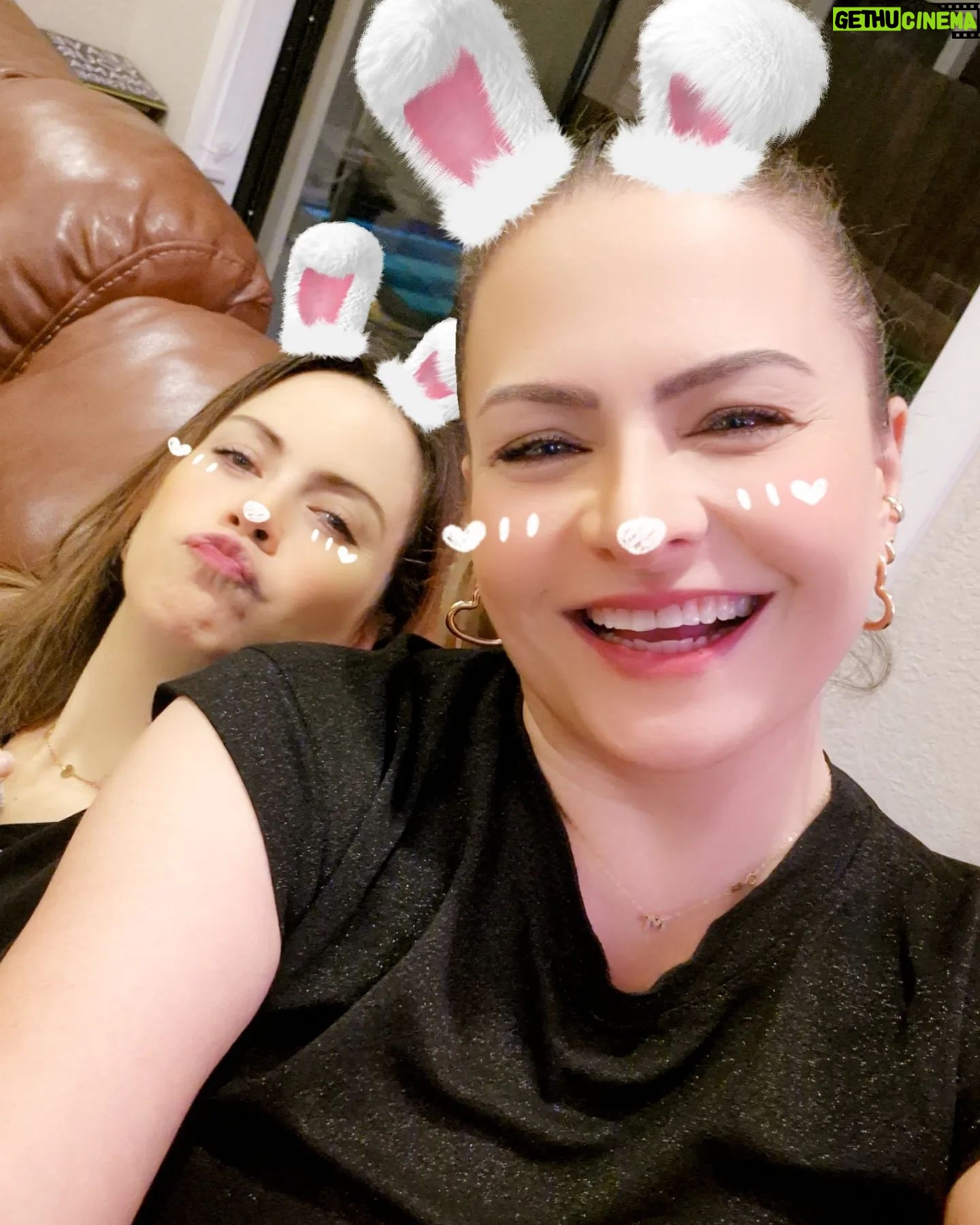 Mercedes Molto - 699 Likes - Indudablemente un cumpleaños 🎂 diferente no importa el recorrido... si sumas un gran final !!! Me siento bendecida y muy amada !!! Quiero darle las gracias a cada uno que fueron parte de una nueva vuelta al sol 🌞 amigos , familia, mi madre y mis dos tesoros ( mi mejor regalo 🎁) los quiero 😋 💕 y gracias nuevamente por unos días inolvidables !!!
@antanasbites Ana que bueno toparnos y conocernos y que hayan sido parte perfecta de mi noche especial!!! Seguro nos veremos nuevamente .