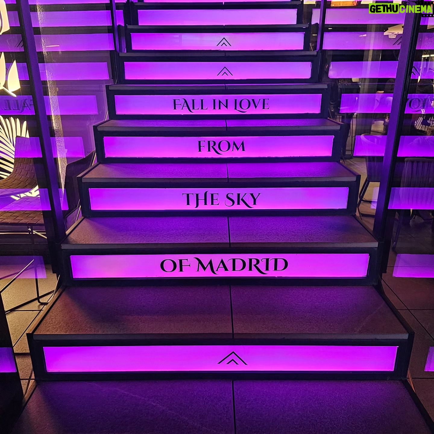 Mercedes Molto - 353 Likes - 360 Sky bar Madrid 🇪🇸 Riu Plaza España