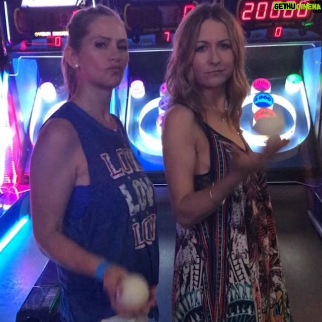 Meredith Monroe - 1K Likes - @missalihillis & I take our #skeeball VERY seriously! #goodtimes #goodfriends #great #charity @lupusla @adamselk @michaelbjordan #mbjam18