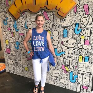 Meredith Monroe Instagram - @lupusla @adamselk @michaelbjordan thanks for a super fun day! #mbjam was just what this #Saturday & I needed! 🎉  so happy to support this awesome charity!  And this #art #wall...🎯. #love