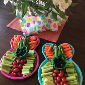 Meredith Monroe Instagram - It’s almost time for a fun furry visitor!  Easter #party #bunny food 🐣🐰🥕💖