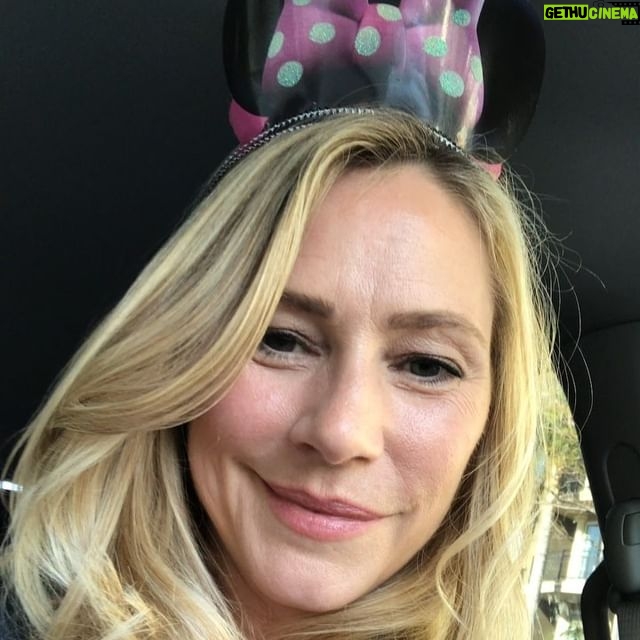 Meredith Monroe - 1.1K Likes - Feeling like a queen! Thanks lovie! #crown #minniemouse #actorslife #bookit #shesgotmyback #bestgirl #nailedit 😂💖