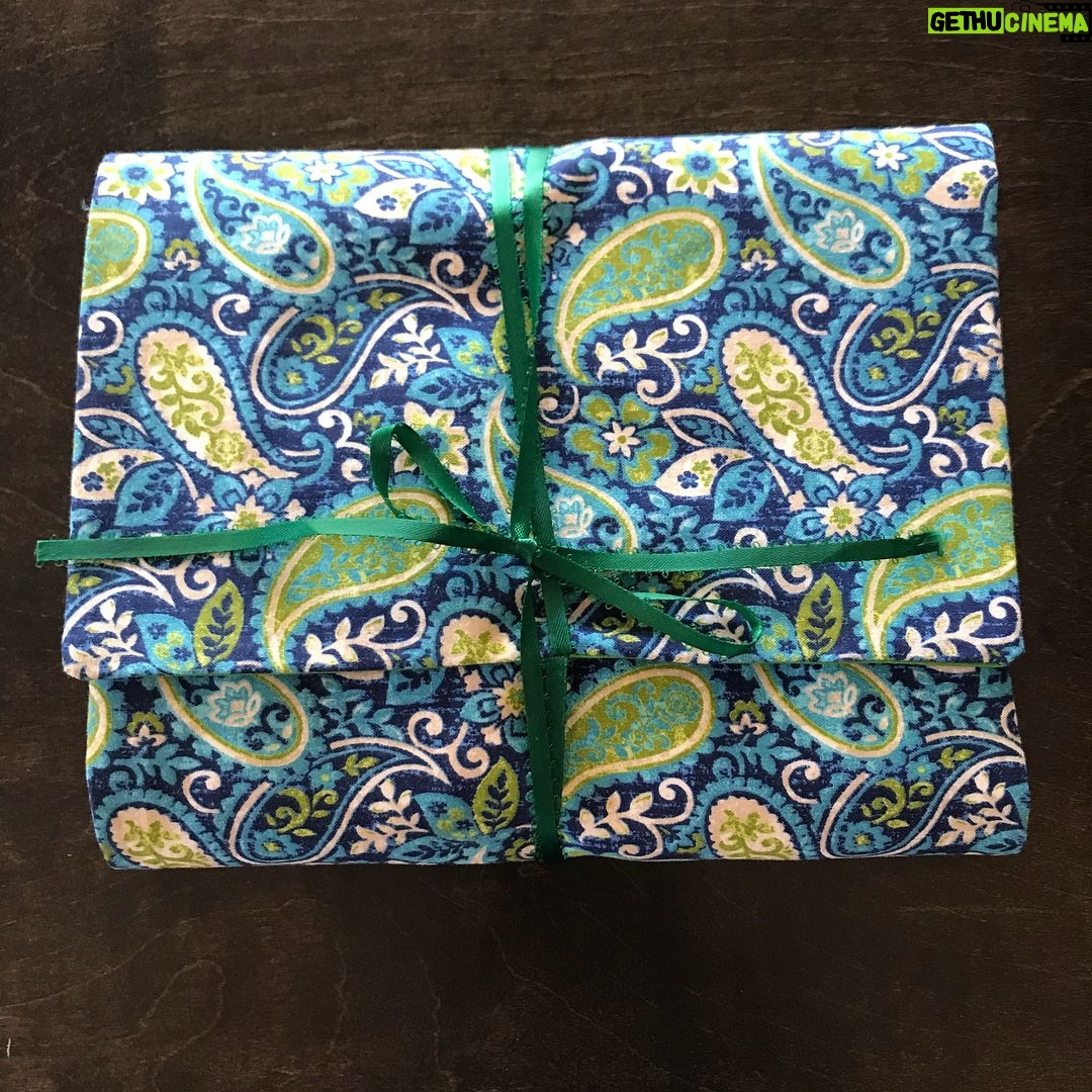 Meredith Monroe - 2.2K Likes - When your beautiful #sil asks you to make a #remedy #bag for her you bust out your #sewingskills make a #pattern & go #shop for her #fav #colors & make it w/ #love. 💙thanks to @debbieshore for your awesome #youtube bag #tutorial where I learned how to make my 1st #elasticised #pocket 🎉 p.s. love your tutorials, your energy, your cute sewing buddy & you have great hair, I’m not stalking you promise! but if you ever want to sew together I’m in 🤣🤣! #sewingproject #sewingsaturday #sewinglove #sewingmama #sewingfun #sewingisfun #ribbon 🎀 #fabric #fabricaddict #paisley #craft #maker #homeopathy 🌈