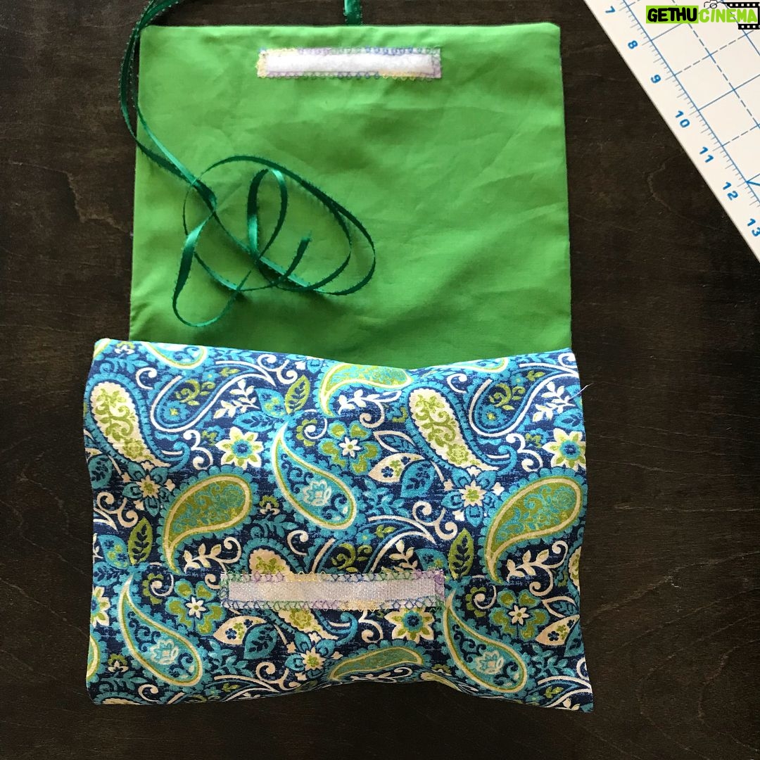 Meredith Monroe - 2.2K Likes - When your beautiful #sil asks you to make a #remedy #bag for her you bust out your #sewingskills make a #pattern & go #shop for her #fav #colors & make it w/ #love. 💙thanks to @debbieshore for your awesome #youtube bag #tutorial where I learned how to make my 1st #elasticised #pocket 🎉 p.s. love your tutorials, your energy, your cute sewing buddy & you have great hair, I’m not stalking you promise! but if you ever want to sew together I’m in 🤣🤣! #sewingproject #sewingsaturday #sewinglove #sewingmama #sewingfun #sewingisfun #ribbon 🎀 #fabric #fabricaddict #paisley #craft #maker #homeopathy 🌈