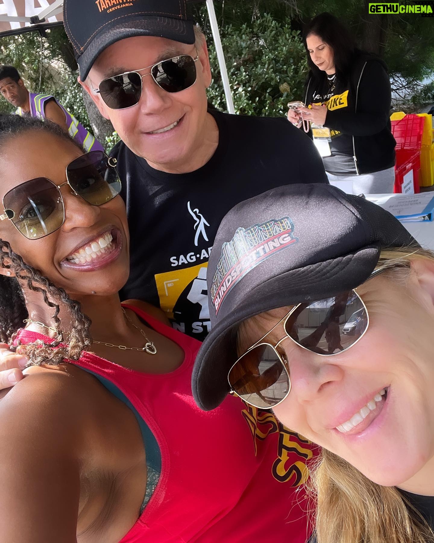 Merrin Dungey - 651 Likes - To walk the walk with these journeymen actors is a gift and a privilege. Goddamn I love us and I am so lucky to have this life. So grateful to fight alongside my fellows so we and those coming up and stay in this career!!
#sagaftrastrong šš¾šŖ§ā¤ļø
@spencergarrett1 @officialevercarradine @thelesleyannwarren @marycmccormack @romyrosemont @erikpalladino @jerilryan @isidora @annabeth_gish @lizdeancasting