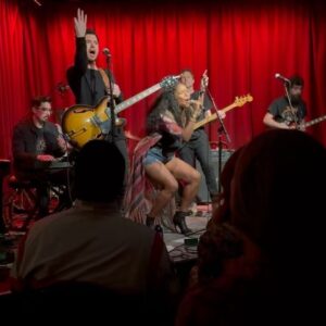 Merrin Dungey Instagram - You shoulda been there…
@coffeeshoparenarock 
@curtispeoples @darlahawn @garrisonstarr @benwise 
📸 @thekevinryder