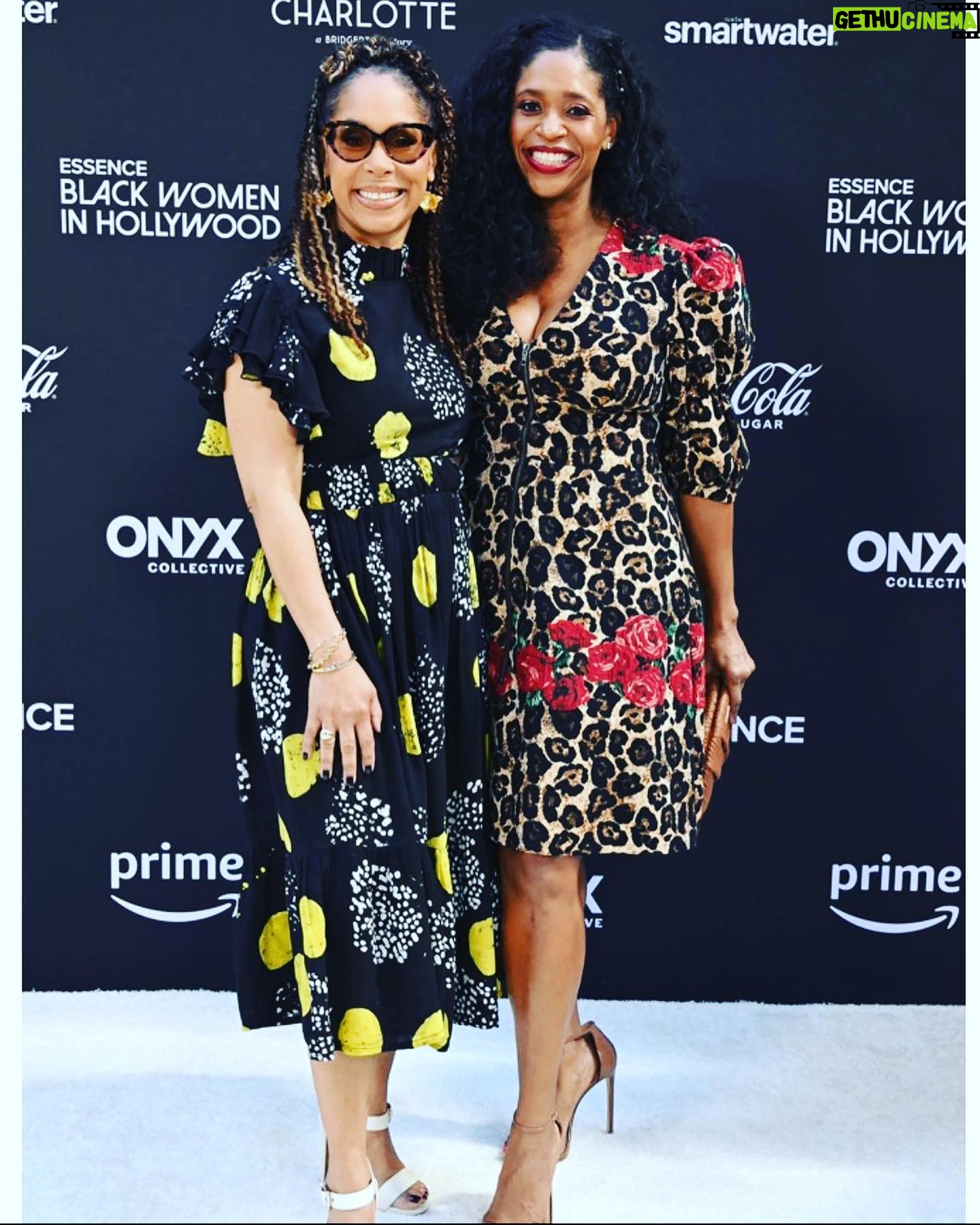 Merrin Dungey - 719 Likes - My whole heart belongs to this person who was born today. She is my best friend, my life preserver, my hero and the she to my naningans.
Happy birthday @cdflix! I love you alwaysš„³ā¤ļø