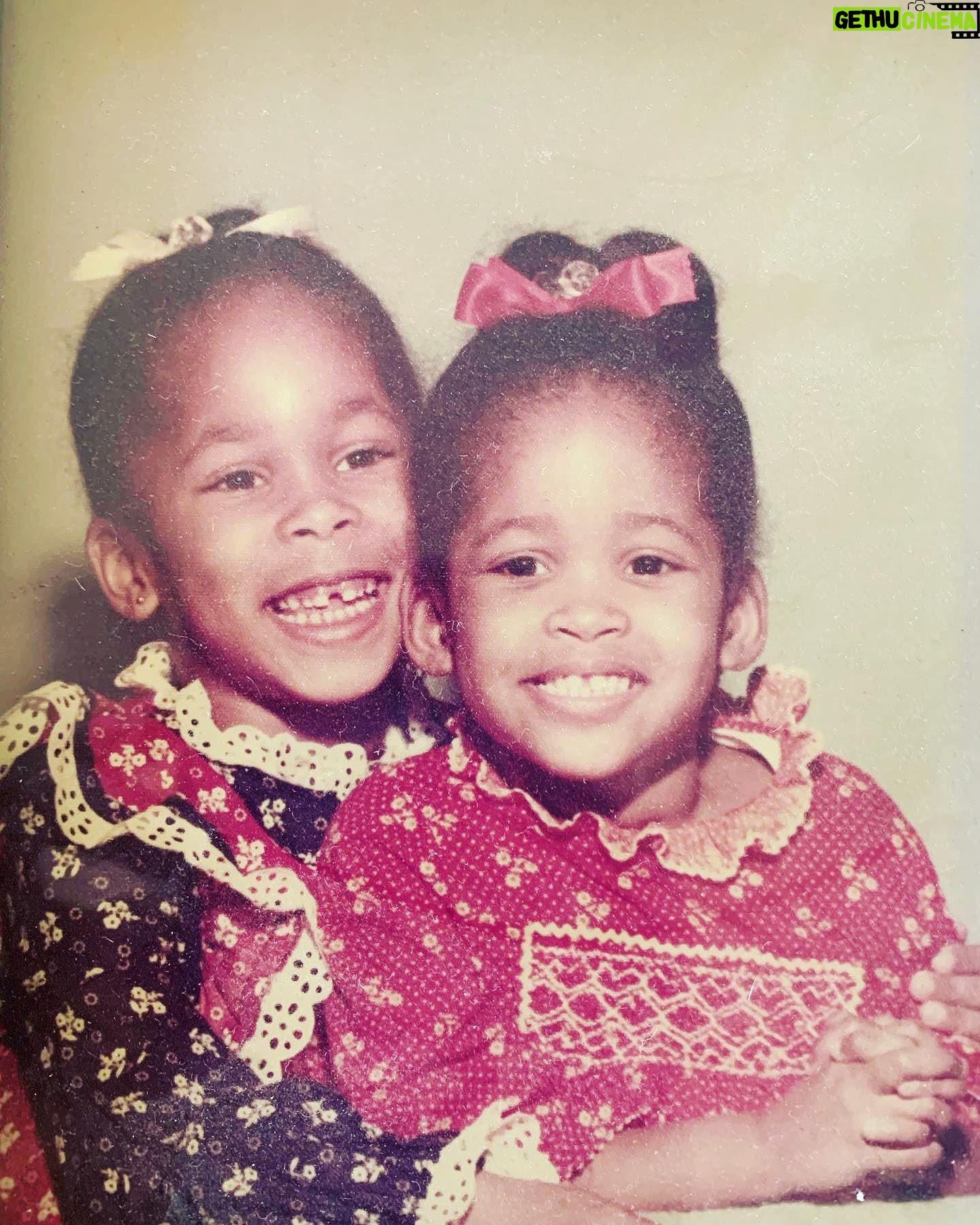 Merrin Dungey - 719 Likes - My whole heart belongs to this person who was born today. She is my best friend, my life preserver, my hero and the she to my naningans.
Happy birthday @cdflix! I love you alwaysš„³ā¤ļø