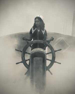 Merrin Dungey Instagram - Some of my favorites from this season of @shiningvalestarz! The episodes are weird and scary and so much fun!! Why am I in this 1940’s sailor costume? Catch up on episodes!!!
@jeffsastrof 
@baconsides 
@sharonhorgan 
@mslizzyf 

Hair: @hairbykamaura 
Makeup: @valhuntbeauty