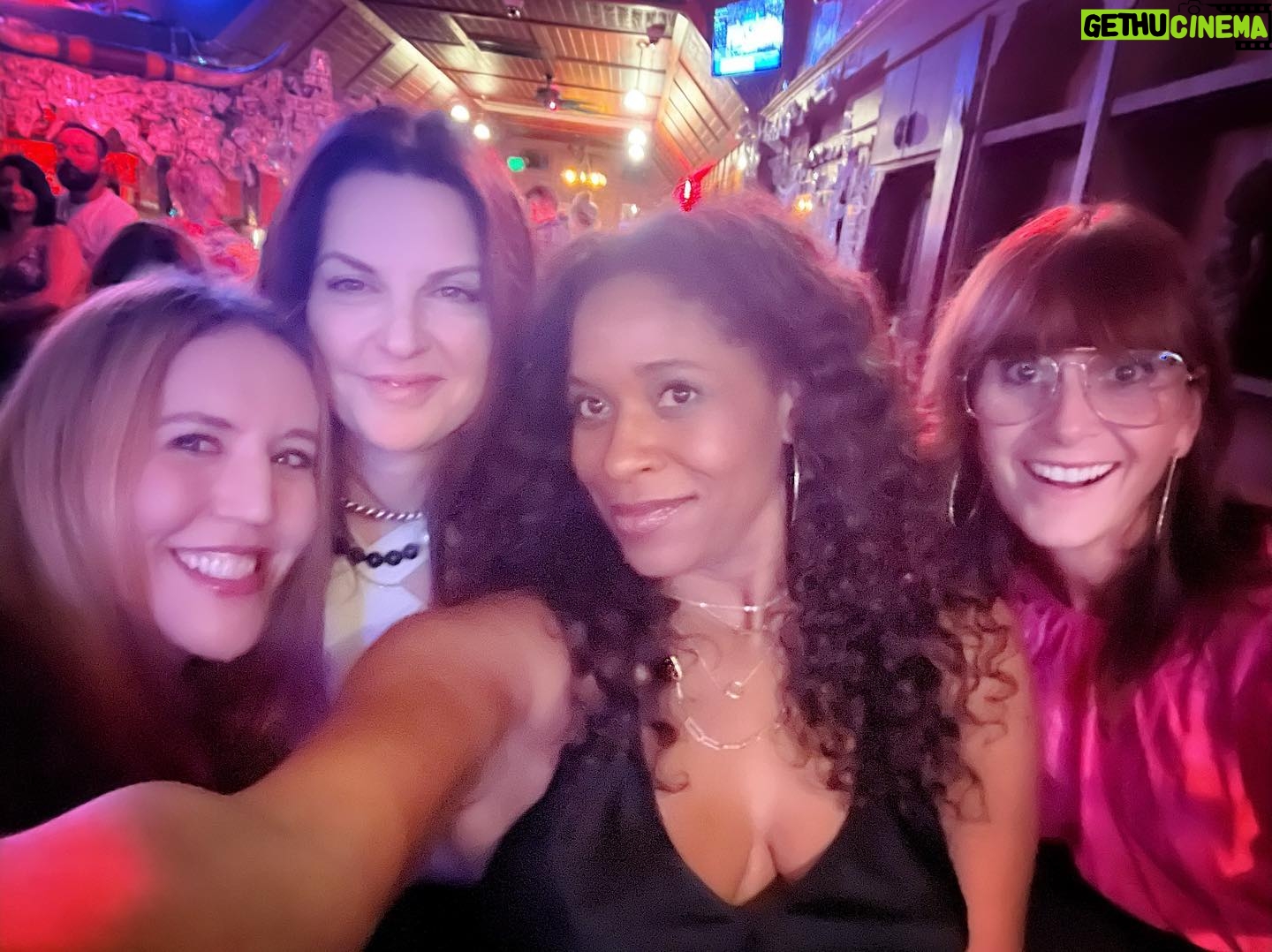 Merrin Dungey - 634 Likes - Some love lasts a lifetime.
Delicious weekend with šš
@ildymojo @bullyheartmusic @mwb9 #ucla
