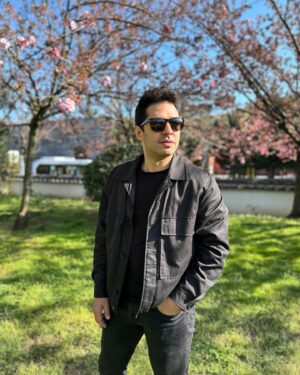 Mert Fırat Instagram - Bahar gelmeye devam etmekte🌿🌸