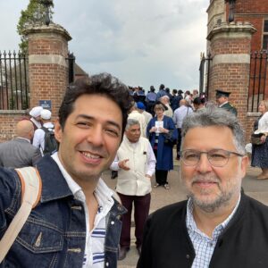 Mert Fırat Instagram - 2023 bizden çok şey aldı götürdü…
Yaraları bir arada durarak sarmaya devam edeceğiz.
Yol yürüdükçe, yolculuk daha da bir anlam kazanıyor. Sorumluluklar artıyor ama hayat yeni mücadele arkadaşları katıyor yolunuza. 2024 hepimize iyi gelsin. Savaşlar bitsin,  acılar dinsin. İki yüzlülük tespit edilip suç kabul edilsin;) 
Emeği geçen herkese yol arkadaşlarıma en çok da sana @idillfirat çok teşekkür ederim canım sevgilim 🎄🌟❤️